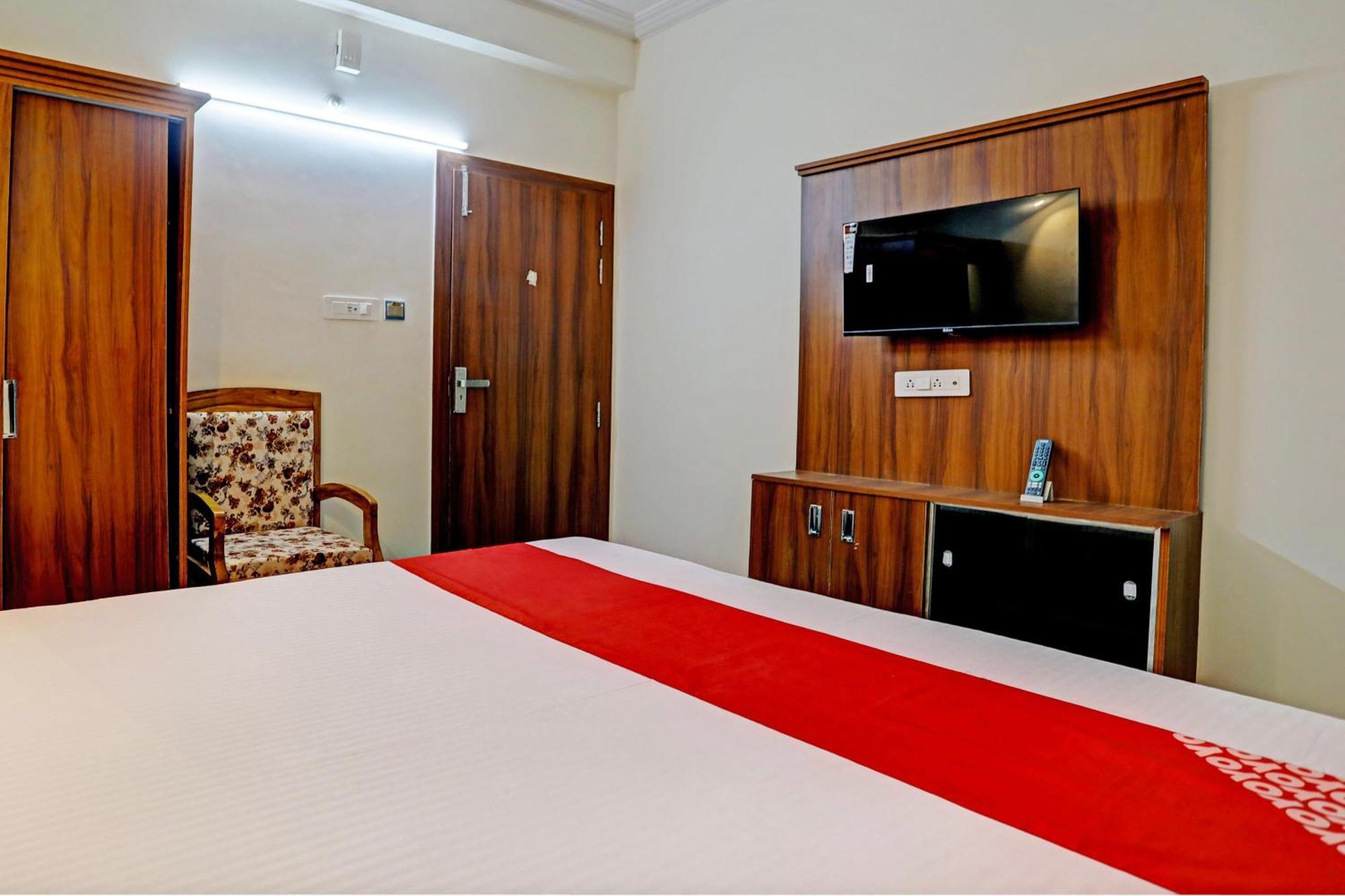 קאנפור Hotel O Al Diwan Banquet And Suites מראה חיצוני תמונה